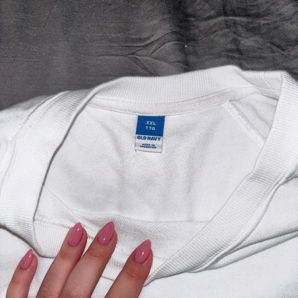Old Navy White Crewneck - Picture 2 of 2